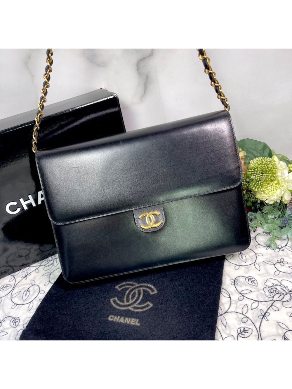 Chanel Vintage Chain Shoulder Bag